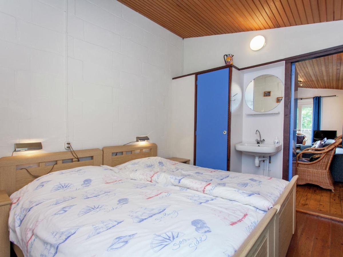 Bungalow In Nes On Ameland With Spacious Terrace 外观 照片